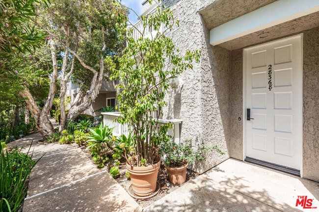 Building Photo - 28368 Rey De Copas Ln
