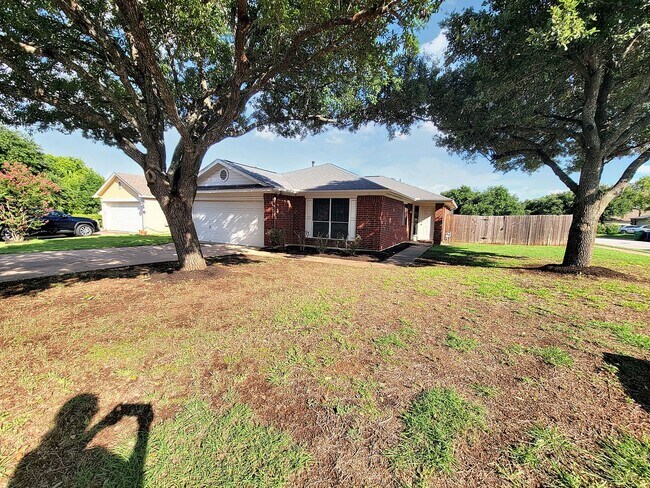 Building Photo - Charming 3BD/2BA Home with Spacious Backyard in Cedar Park