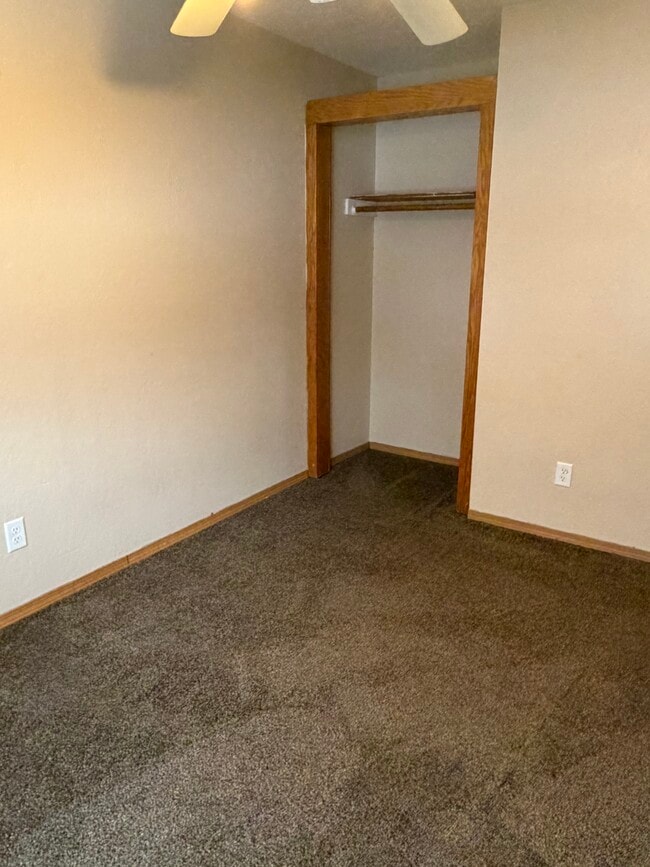 Building Photo - 1107 7th St N