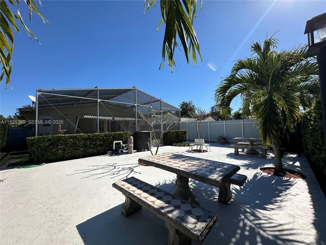 Building Photo - 120 Pocatella St