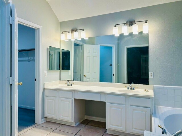 Building Photo - 11405 White Forge Ct