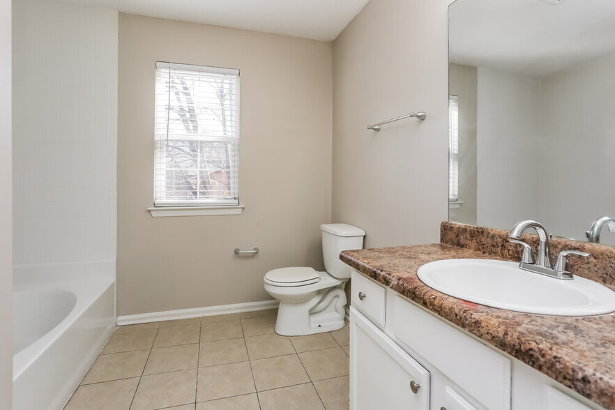 Building Photo - 5453 Fox Valley Ln