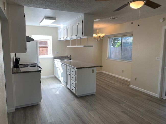 Building Photo - Upgraded Suisun City Home Available NOW!