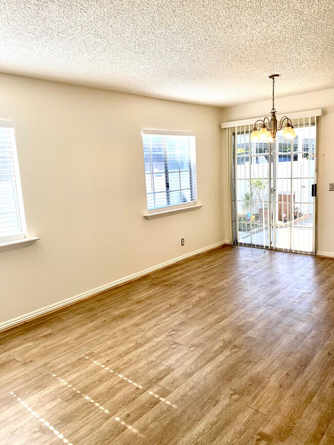 Building Photo - 8463 De Soto Ave