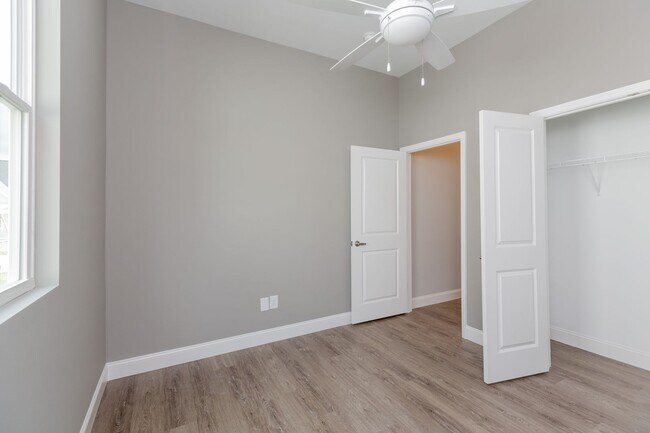 Building Photo - 4731 Stunner Ln