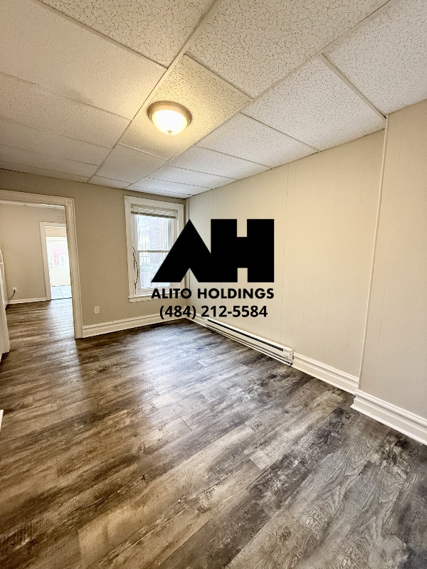 Building Photo - 744 N Ninth St