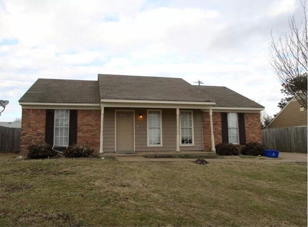 Building Photo - 10262 Williford Dr