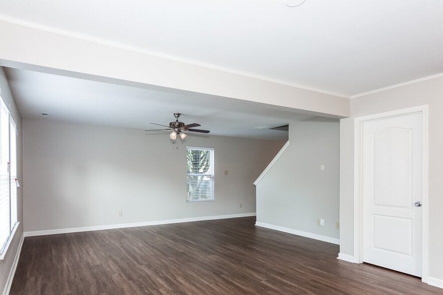 Building Photo - 1401 Matthew Allen Cir