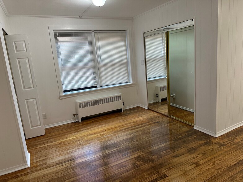 Building Photo - 1104 Palisade Ave