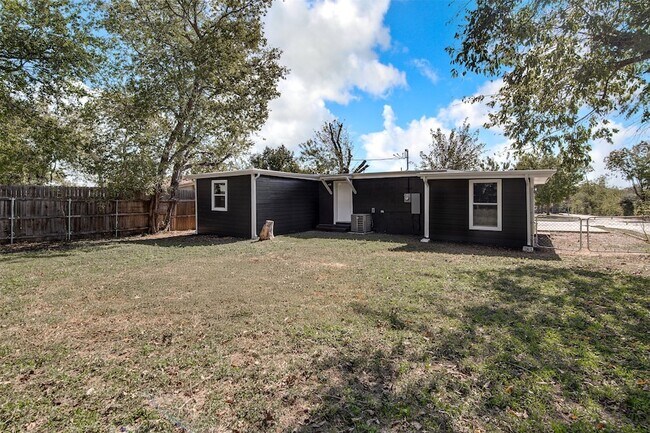 Building Photo - 5524 Dartmouth Ave