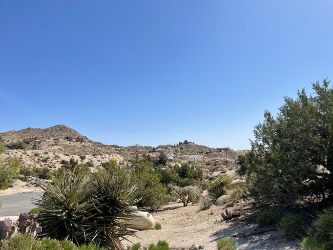 Building Photo - COMING AUGUST 2026 !!! Views and boulders!!