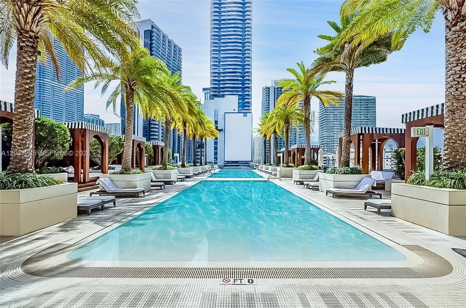 Building Photo - 801 S Miami Ave