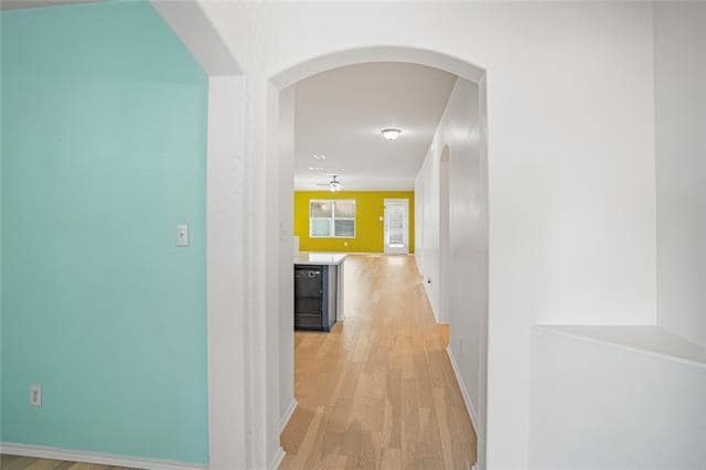 Building Photo - 1938 Castaway Dr