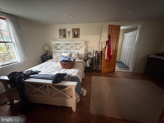 Building Photo - 2814 3rd St