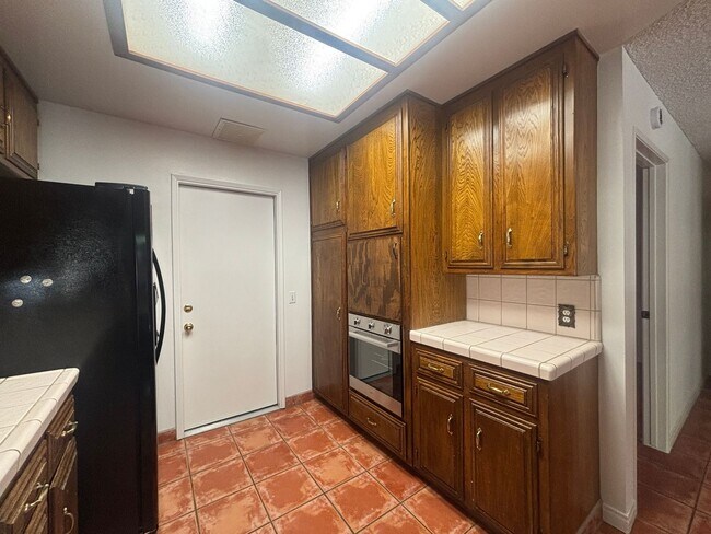 Building Photo - 2615 WEST AVENUE J-8