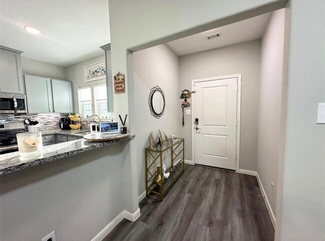 Building Photo - 844 Rd 5109