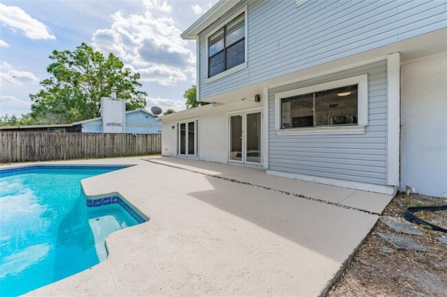 Building Photo - 16203 Fantasia Dr