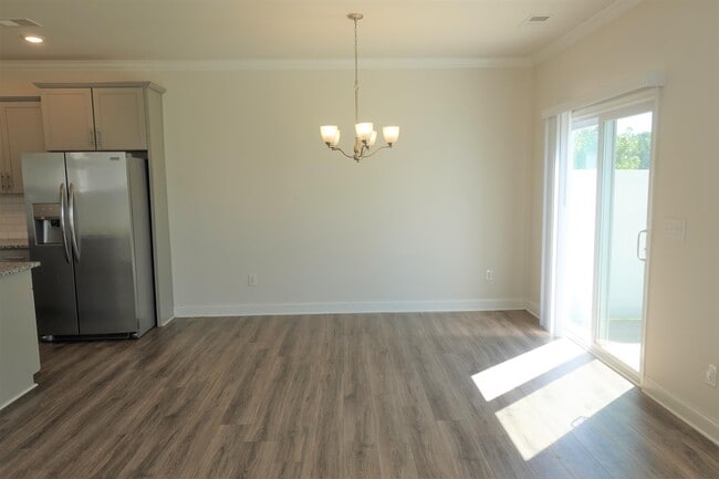 Building Photo - 409 Yellow Fox Rd