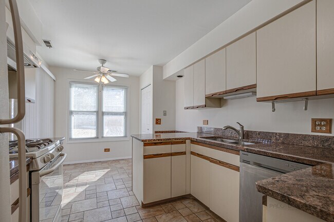 Building Photo - 191 Hemingway Ct