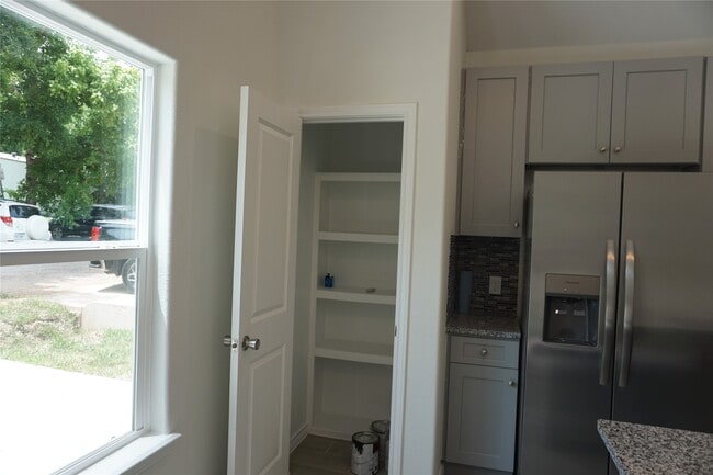 Building Photo - 11652 Vistawood St