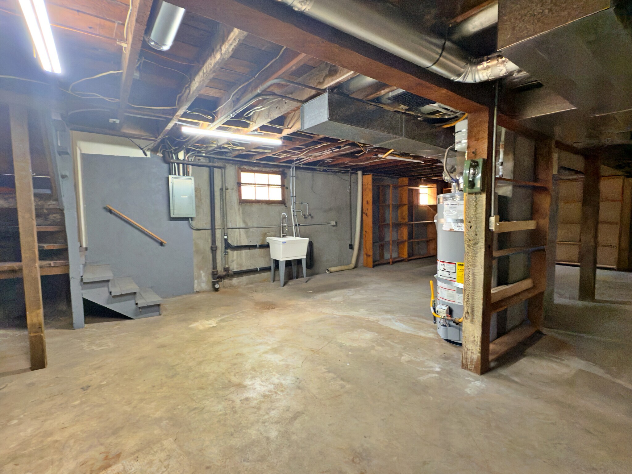 Building Photo - 125 NE 84th Ave