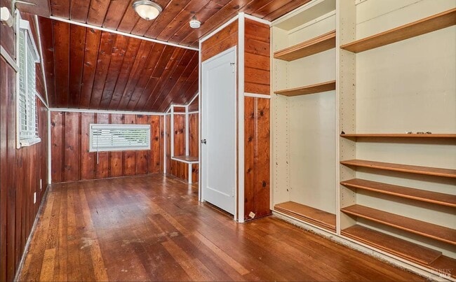 Building Photo - 133 Plov Way