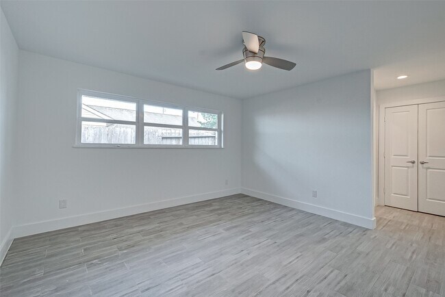 Building Photo - 5007 Cheena Dr