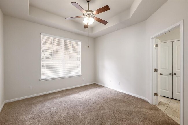 Building Photo - 7220 Wyoming Springs Dr