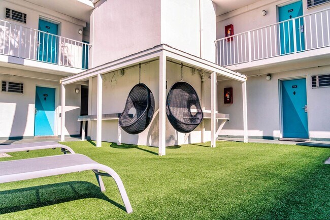 Building Photo - Luxury Furnished Studio unit on Ocean Blvd.