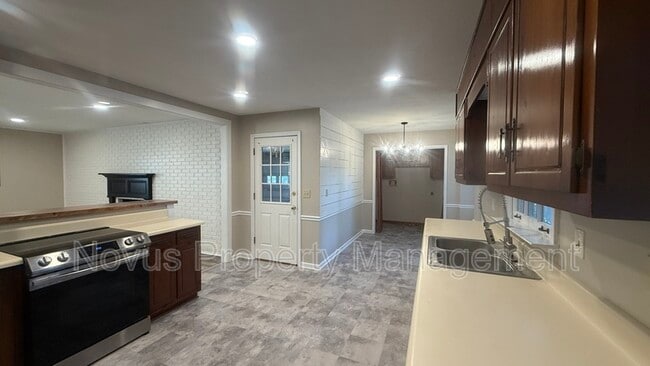 Building Photo - 290 Timber Ridge Trail
