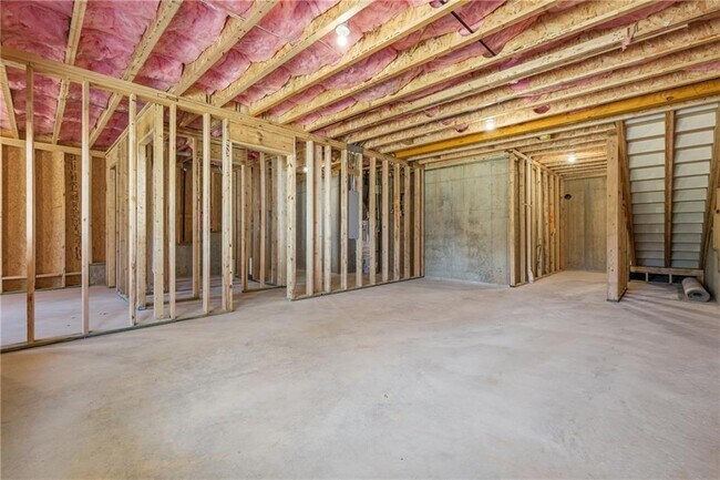 Building Photo - 120 Poplar St