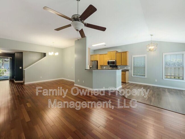 Building Photo - 219 Sweet Alyssum Dr