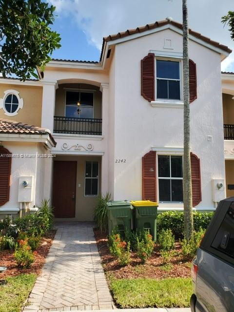 Primary Photo - 2242 NE 42nd Cir