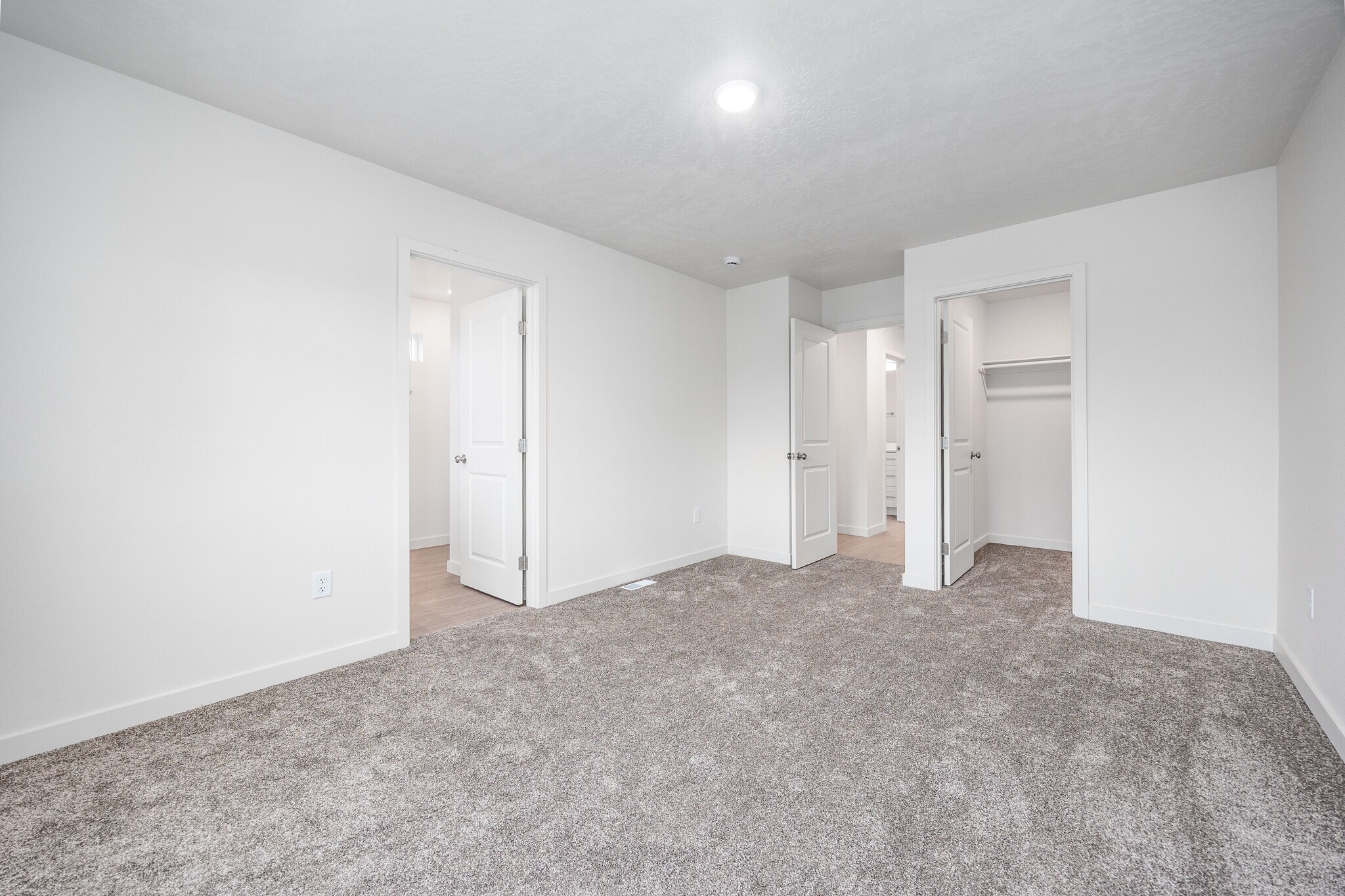 Building Photo - 20 S Volland St