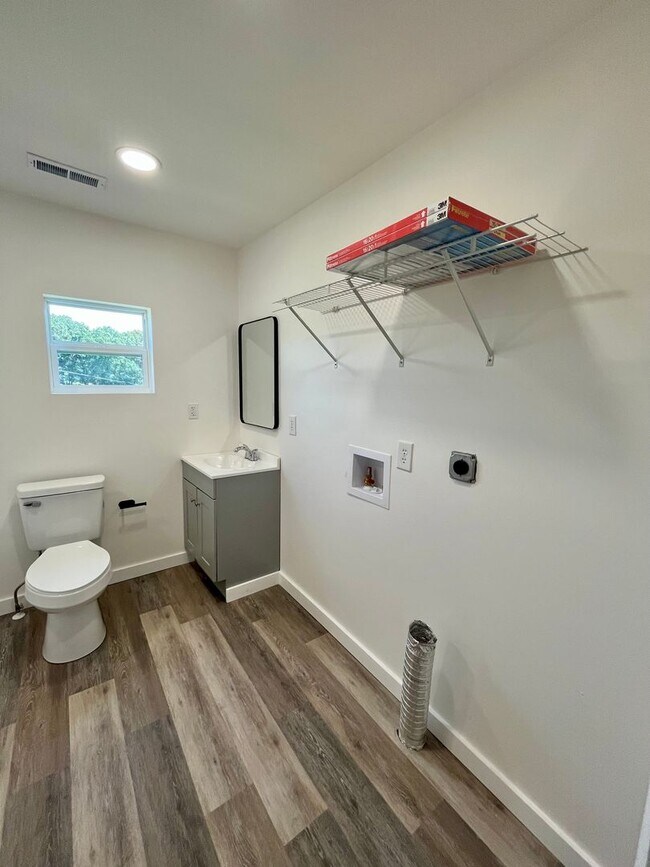 Building Photo - 82 Koppelmann Ln