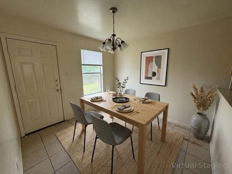 Building Photo - 1300 Dugger Cir