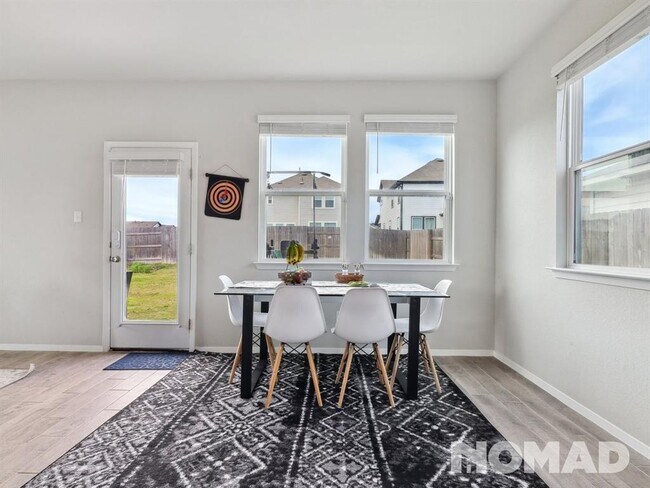 Building Photo - 101 Crescent St