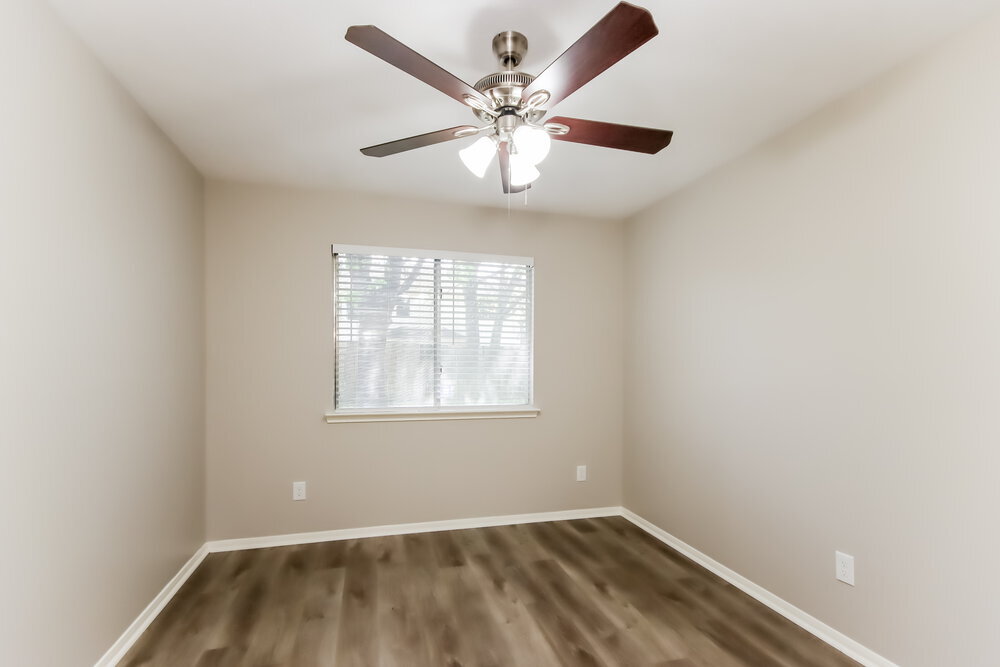 Building Photo - 18718 Timber Trace Dr