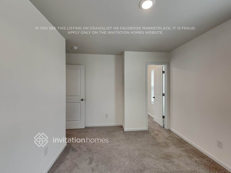 Building Photo - 2616 Turtle Point Rd