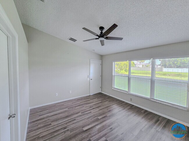 Building Photo - 12506 Vision Way