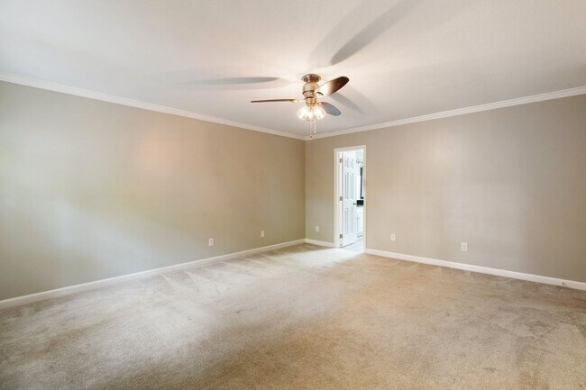 Building Photo - Charming 3 Bedroom, 2.5 Bath Home in Coventry