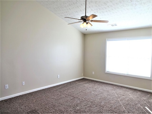 Building Photo - 1550 Summit Pond Cir