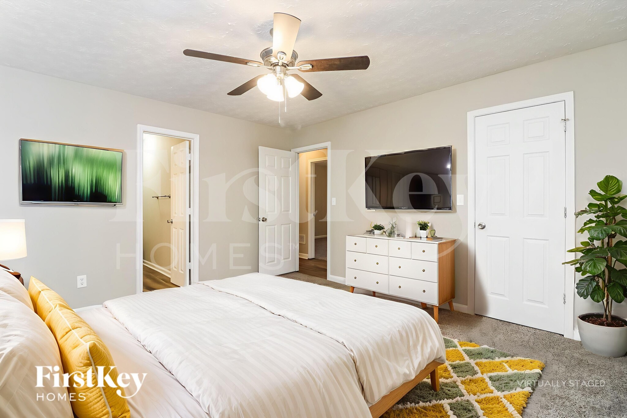 Building Photo - 325 Arapaho Dr SE