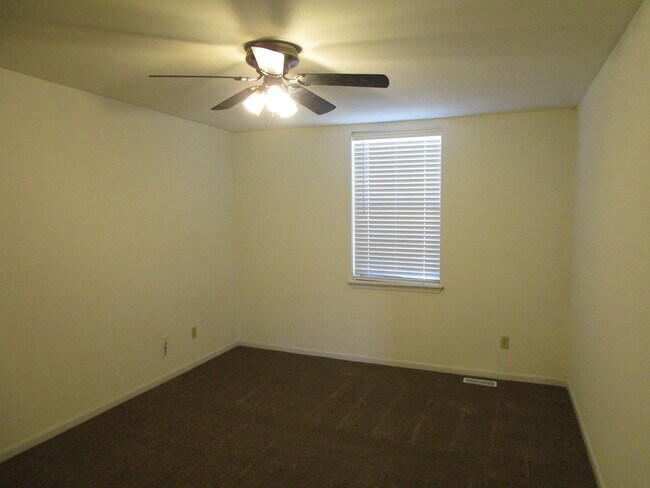 Building Photo - 3519-3521 Prescott Dr.