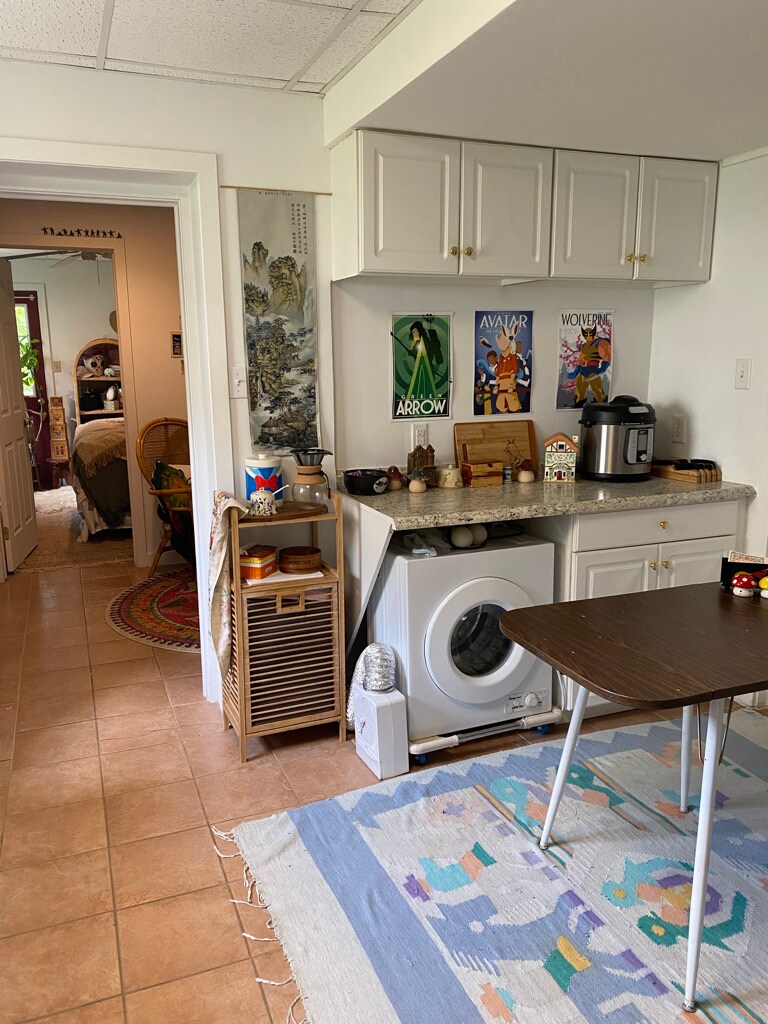 Kitchen - 600 W Linden St