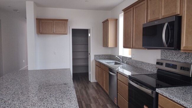Building Photo - 6064 Sunscape Wy