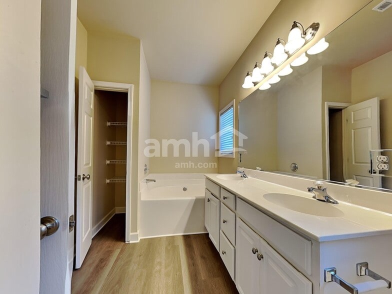 Building Photo - 1425 Stoner Rdg