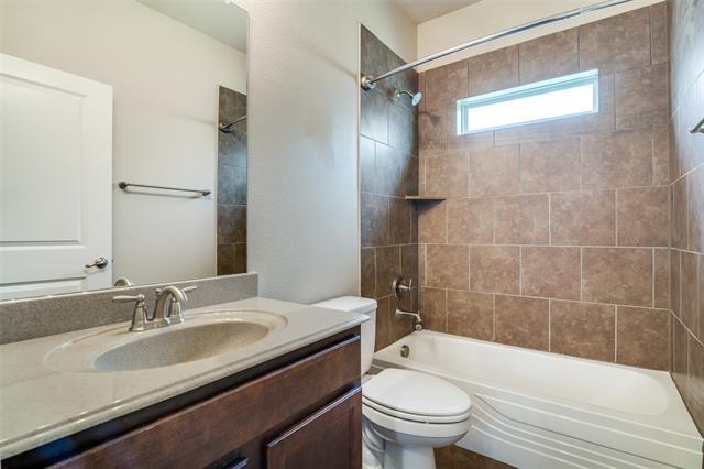Building Photo - 2520 Sabine Cir