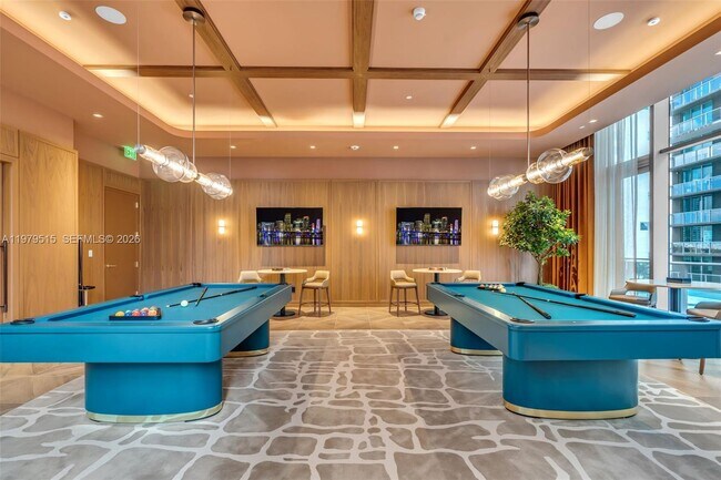 Building Photo - 77 SE 5th St