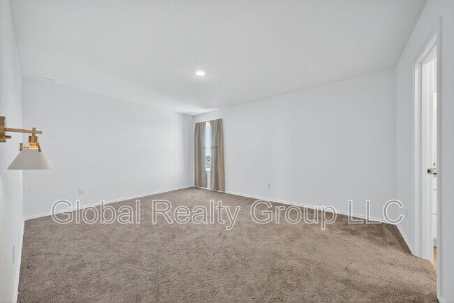 Building Photo - 10716 Sweepback Trl